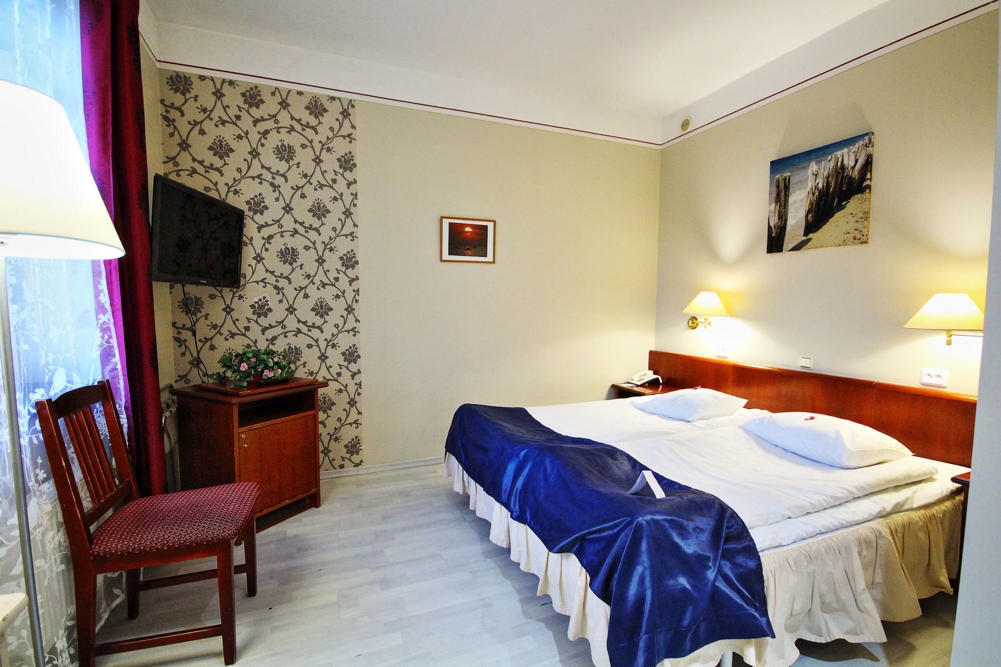 Nb Hotel With Free Parking Riga Exteriör bild