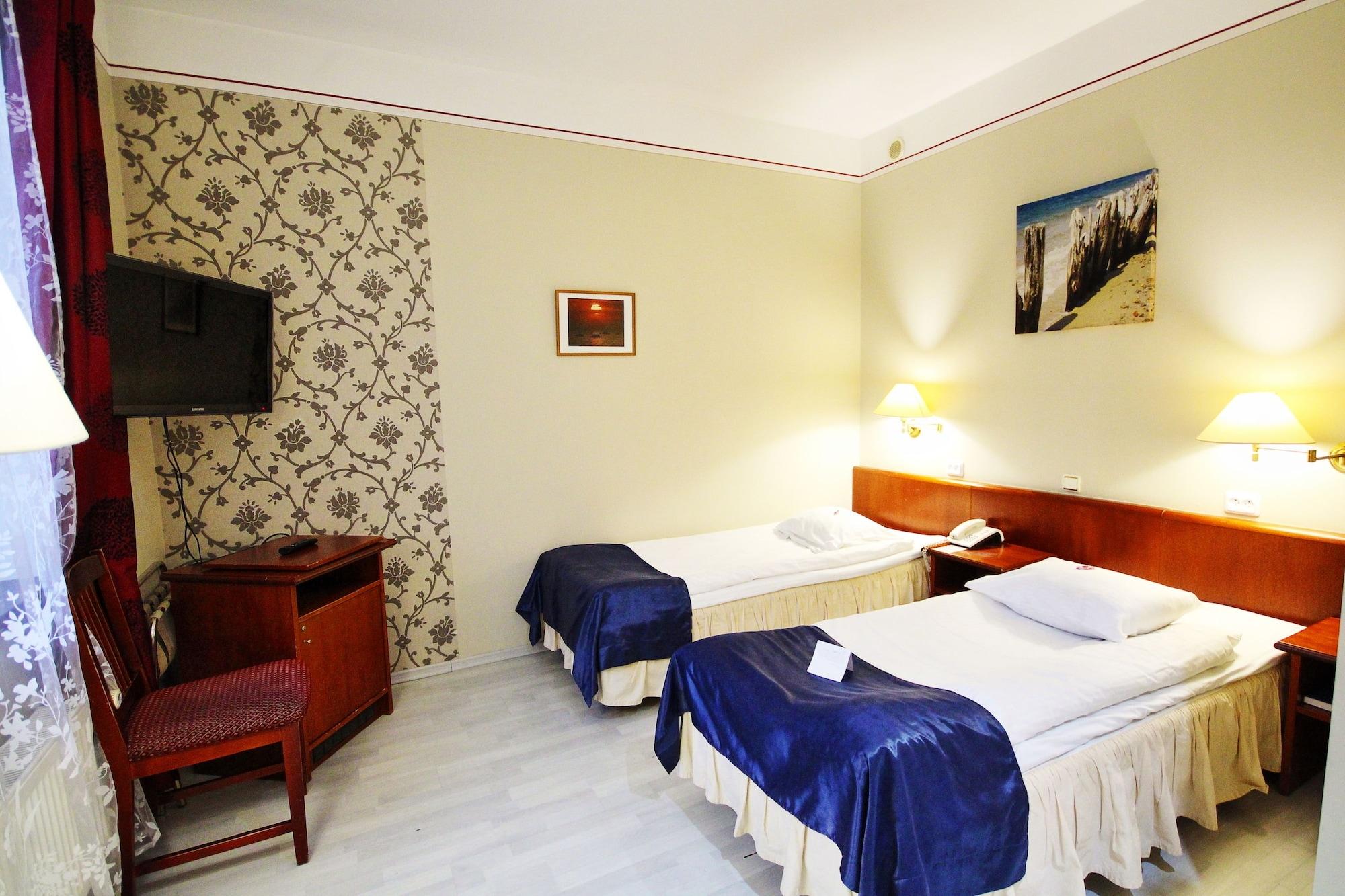 Nb Hotel With Free Parking Riga Exteriör bild